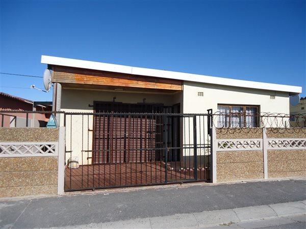 3 Bedroom Property for Sale in Sabata Dalindyebo Square Western Cape